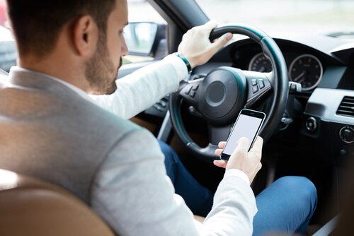 South Carolina Texting & Driving Accident Lawyers | Stewart Law Office