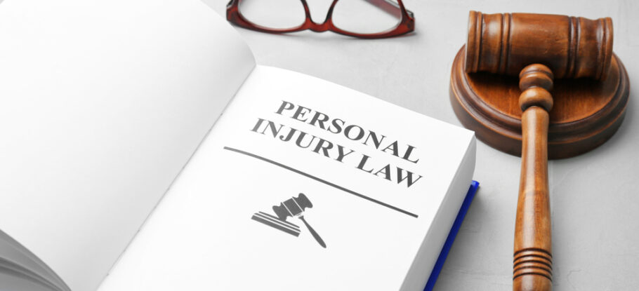 personal injury lawyer